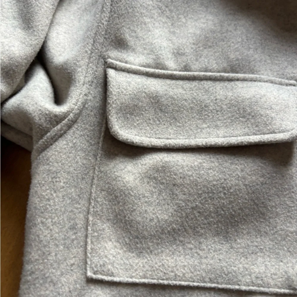 Shacket Xs. Made big - Picture 5 of 6